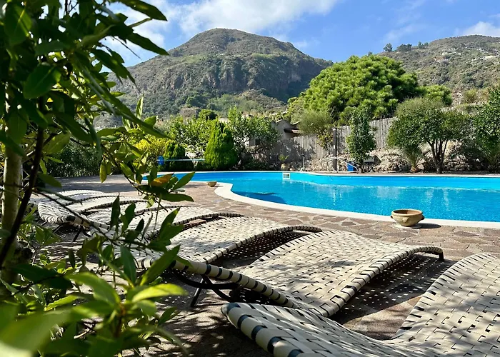 Saraceno Tatil Evi Lipari (Isola Lipari)